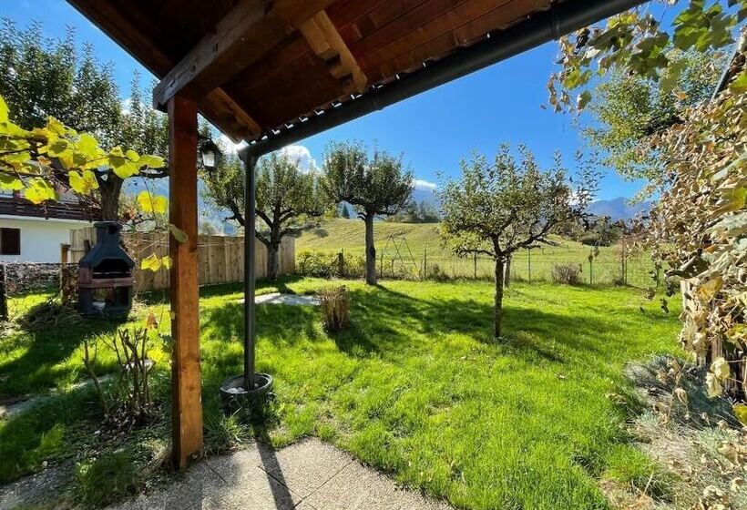 پانسیون Zotlar House