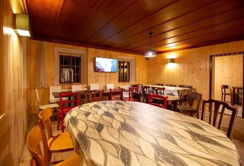 پانسیون Zotlar House