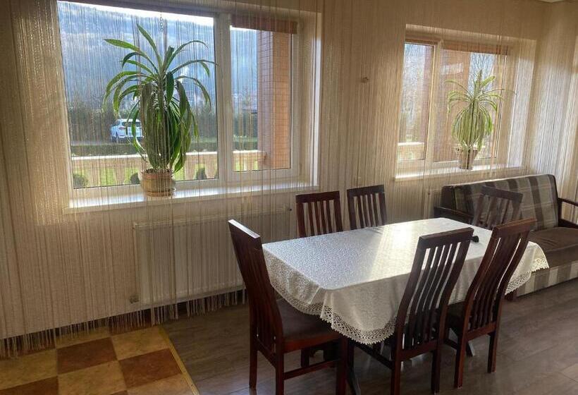 приватна садиба європа