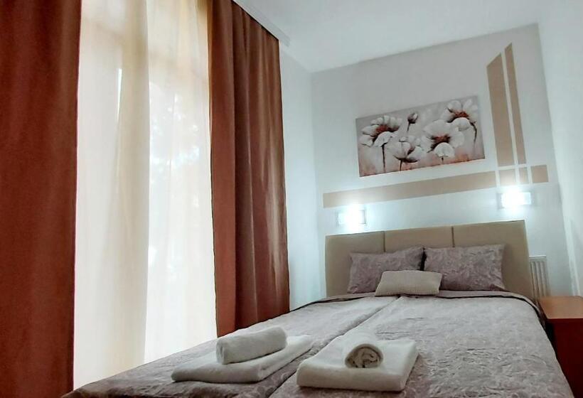 هاستل Adica Prenoćište Sport Wellness Centar   Bazeni