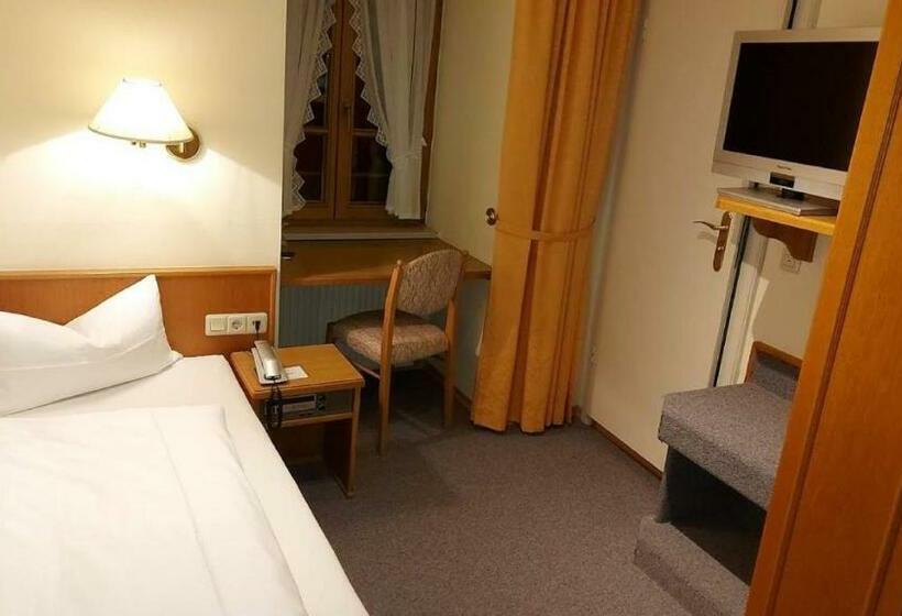 호스텔 Gasthof Russenbräu