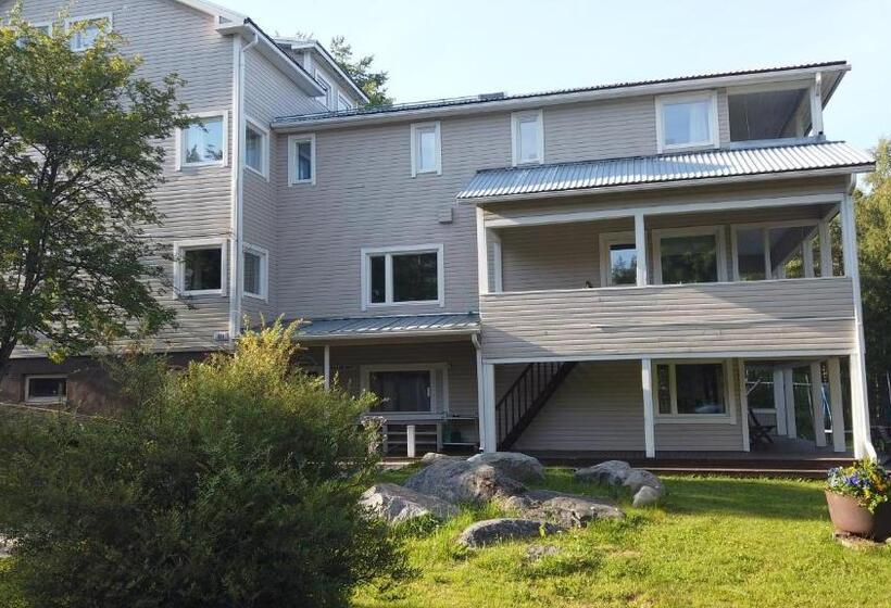 הוסטל Seitsemän Sillan Majatalo