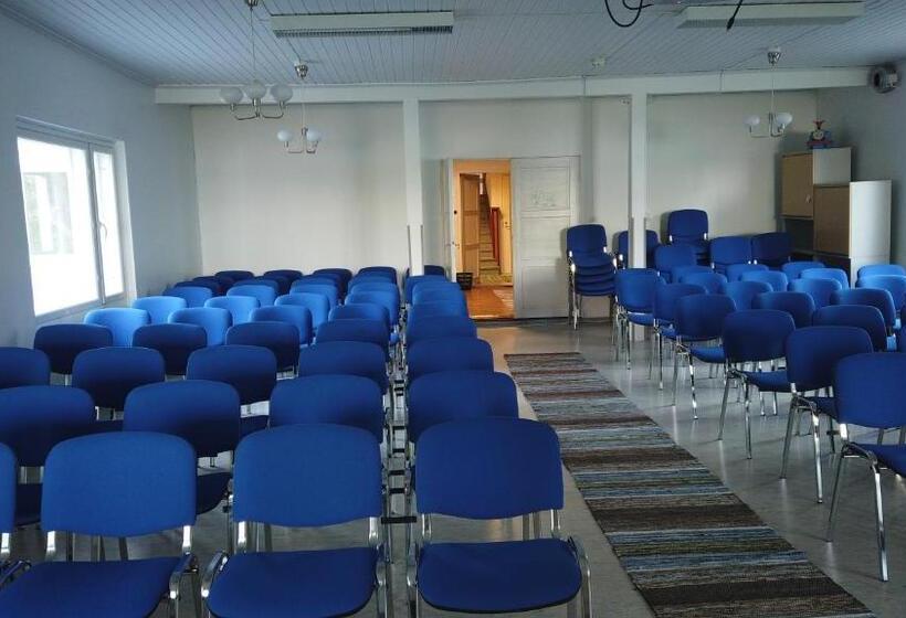 הוסטל Seitsemän Sillan Majatalo