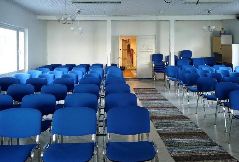 הוסטל Seitsemän Sillan Majatalo