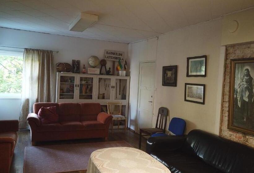 הוסטל Seitsemän Sillan Majatalo