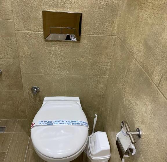 تختخواب و صبحانه Honey Valley Bjelašnica