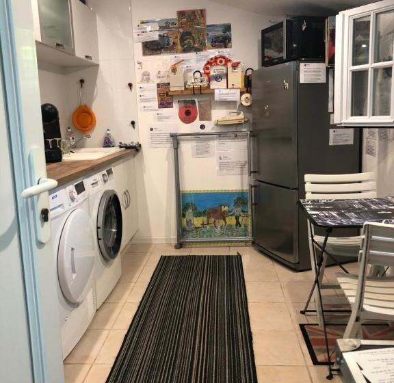 Bed and Breakfast L Atypique