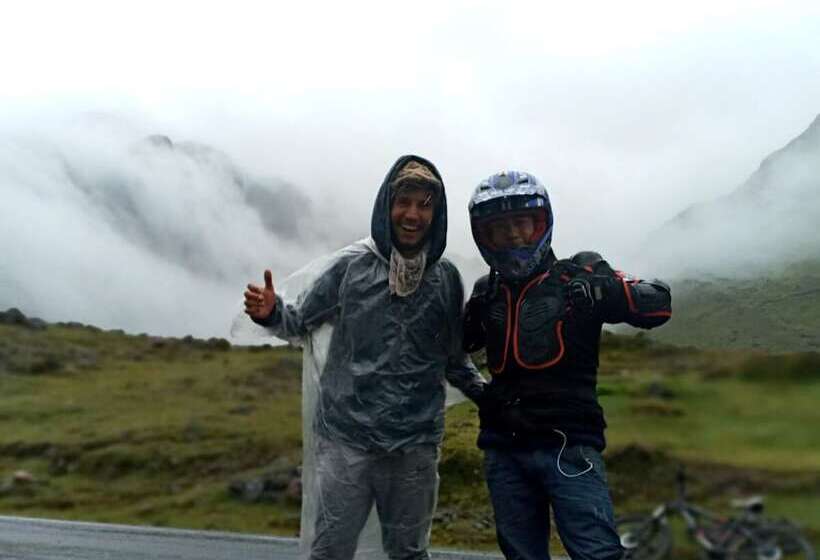 تختخواب و صبحانه Moutainbike House