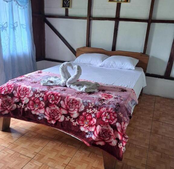 مبيت وإفطار Posada Rio Celeste In