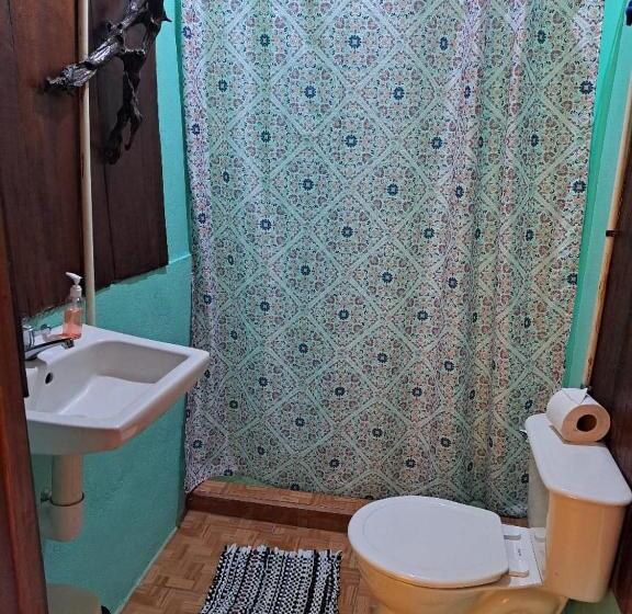 مبيت وإفطار Posada Rio Celeste In