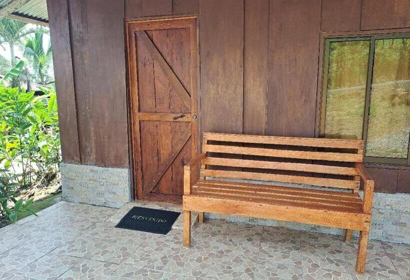 مبيت وإفطار Posada Rio Celeste In