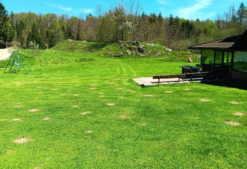 تختخواب و صبحانه Turistična Kmetija Pr Mark