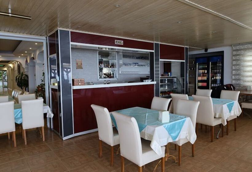 Demi̇r Otel Restaurant