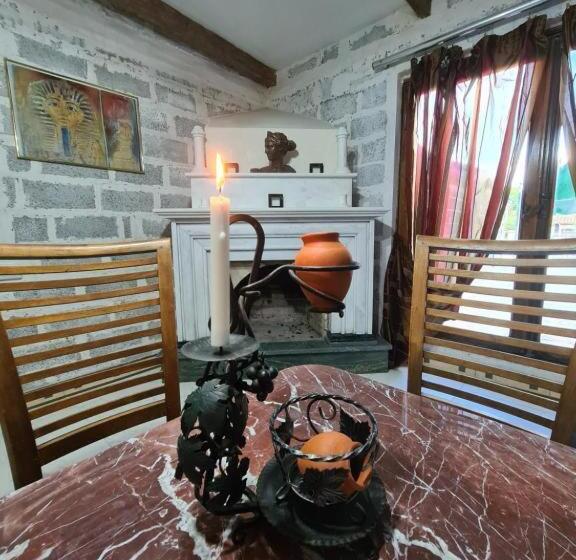 هتل Art House Koshki