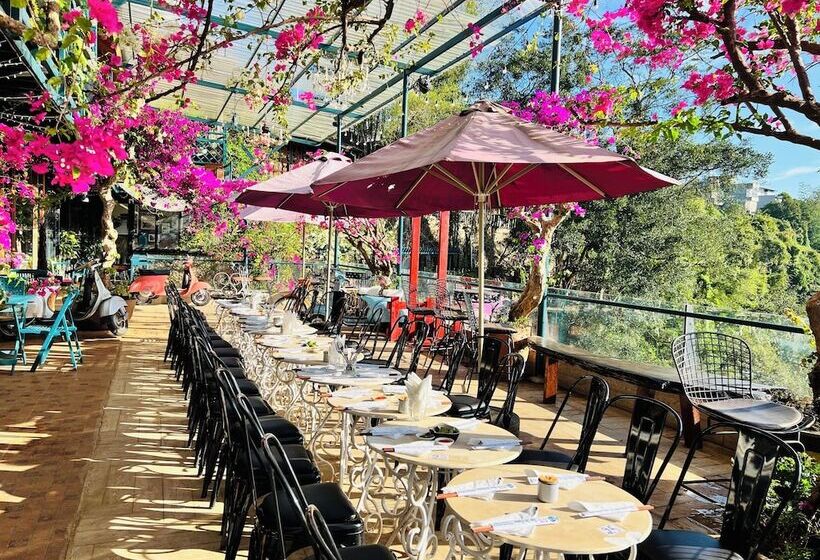 هتل Homestay Thác Liên Khương