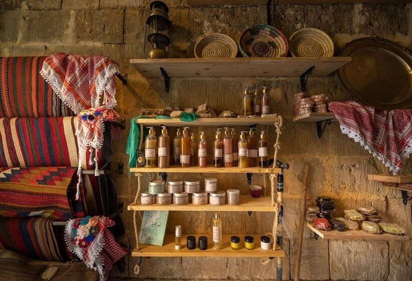 هتل Jordan Heritage Madhafa