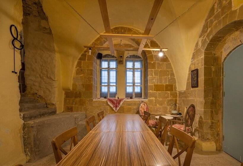 هتل Jordan Heritage Madhafa