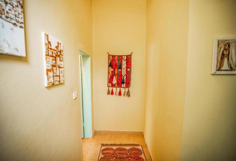 هتل Jordan Heritage Madhafa