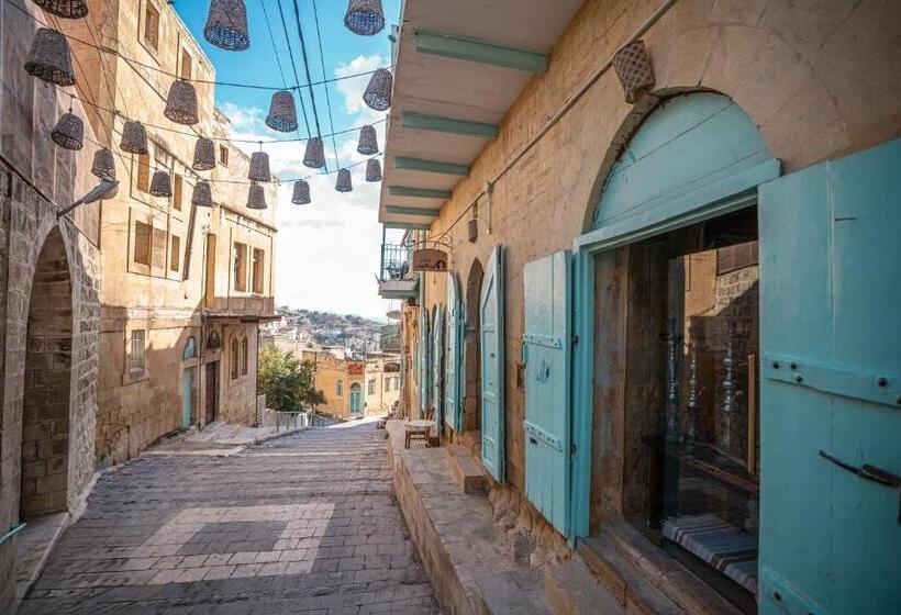 هتل Jordan Heritage Madhafa
