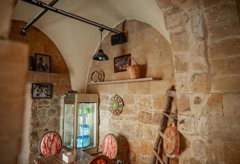 هتل Jordan Heritage Madhafa