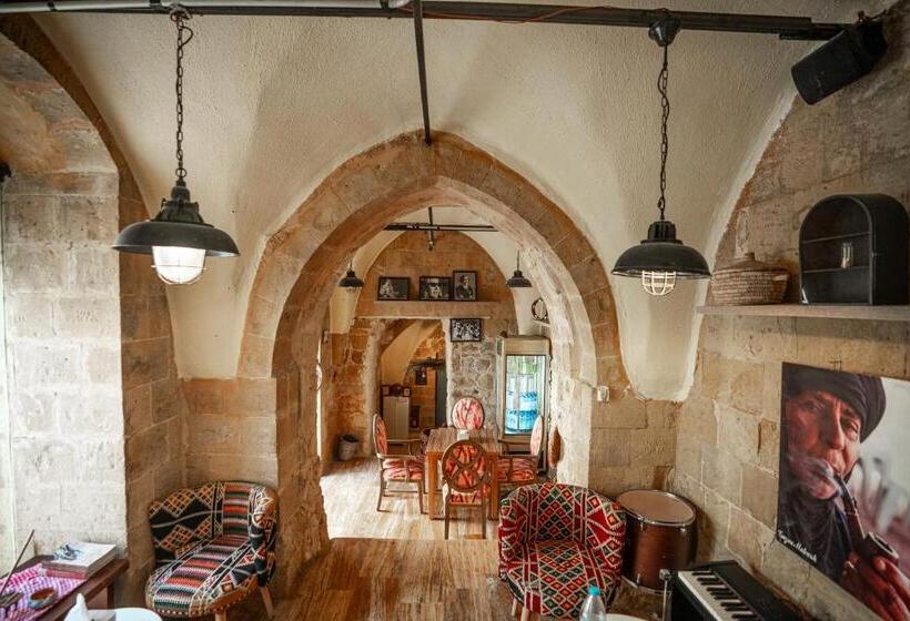 هتل Jordan Heritage Madhafa