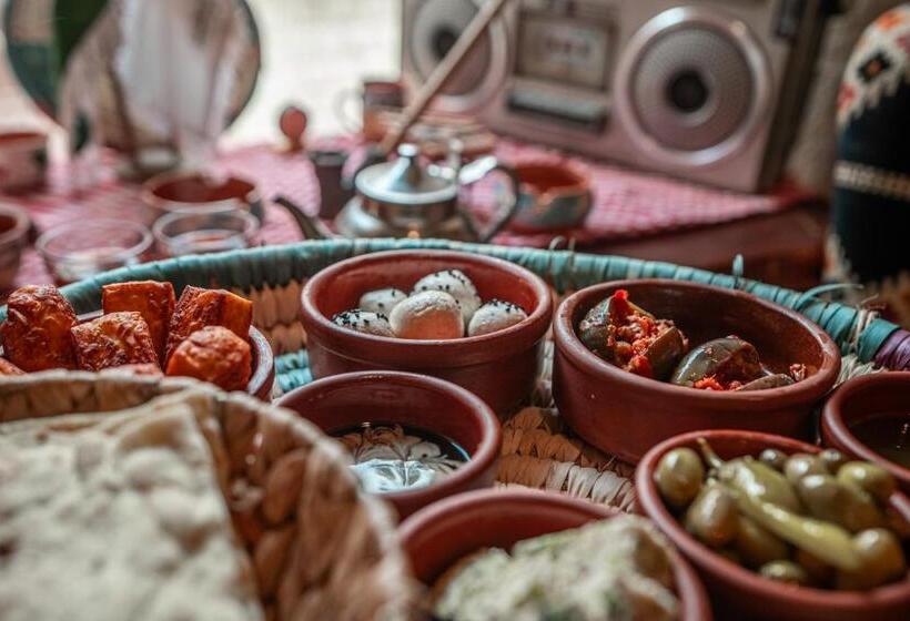 هتل Jordan Heritage Madhafa