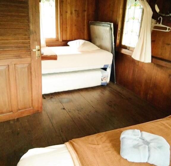 酒店 Katumbiri Resort