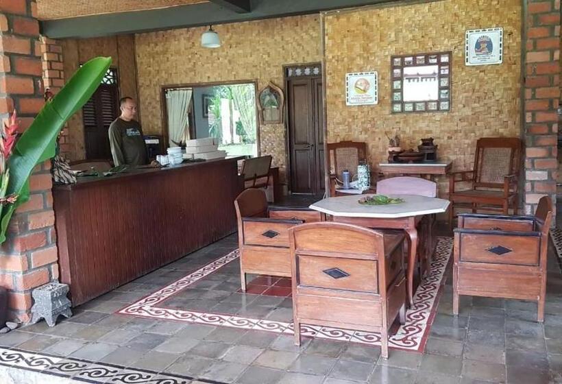 酒店 Katumbiri Resort