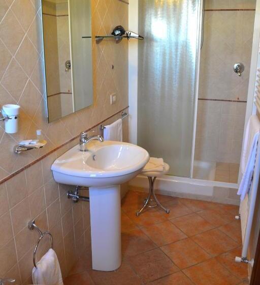 هتل L Oasi Della Pergola