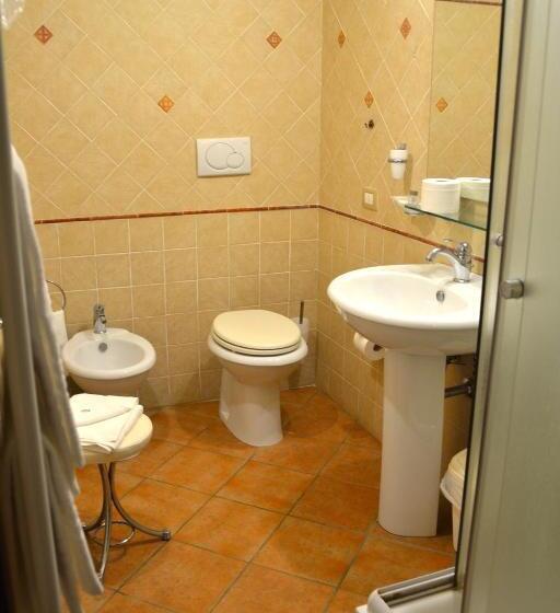 هتل L Oasi Della Pergola