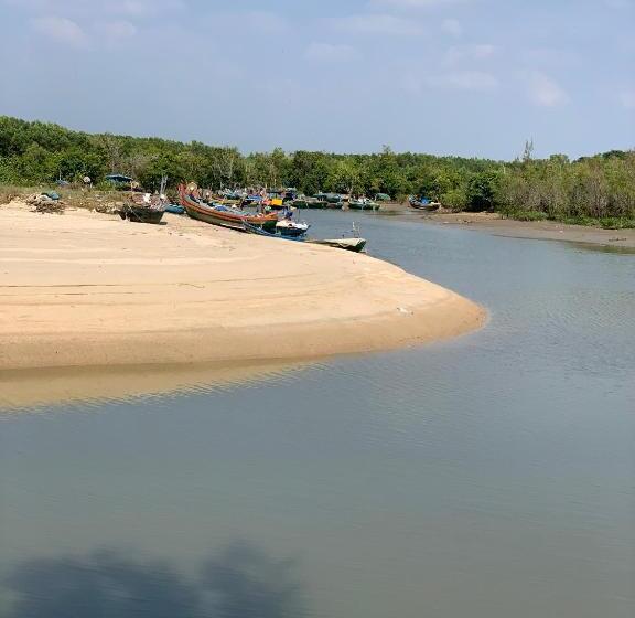 هتل Mobile Home Ho Tram Pristine Beach