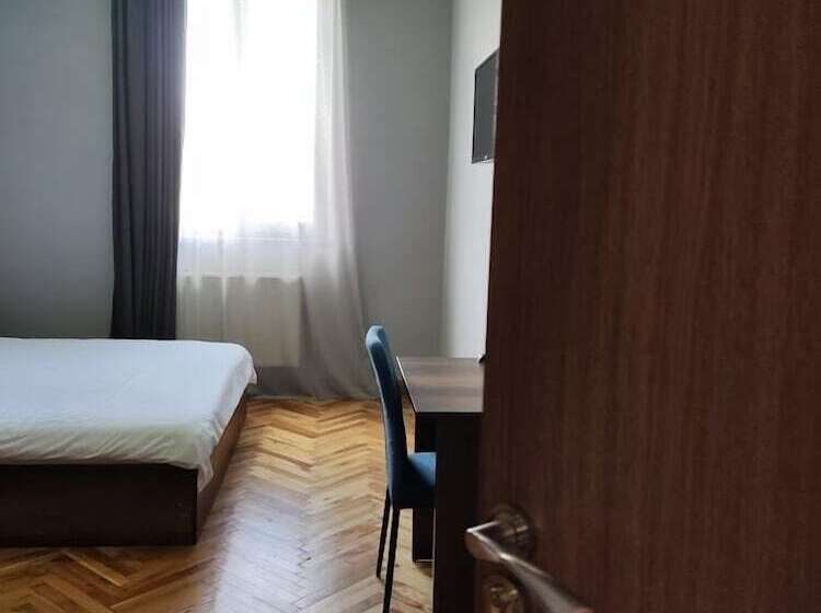 پانسیون Shanshe