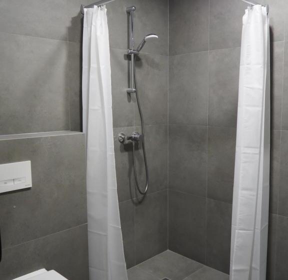 پانسیون Svečių Namai žara