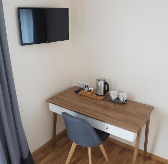 پانسیون Svečių Namai žara