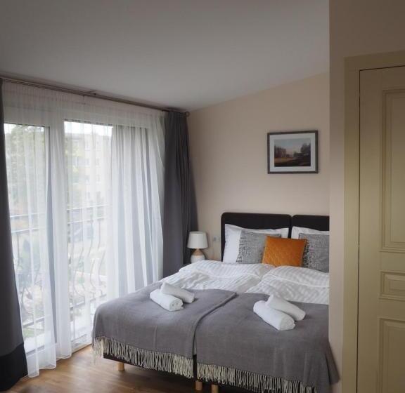 پانسیون Svečių Namai žara