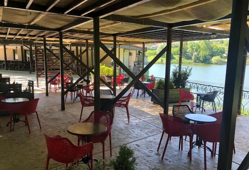 استراحتگاه Jezero Kudrec