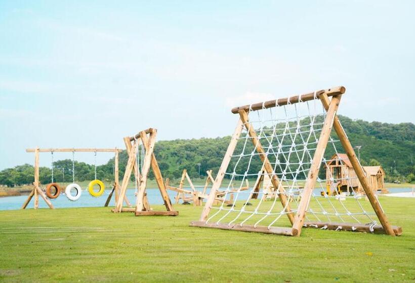 The Five Villas & Resort Ninh Binh