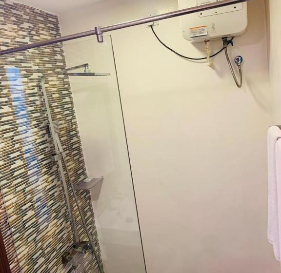 Village Hotel Northern Point