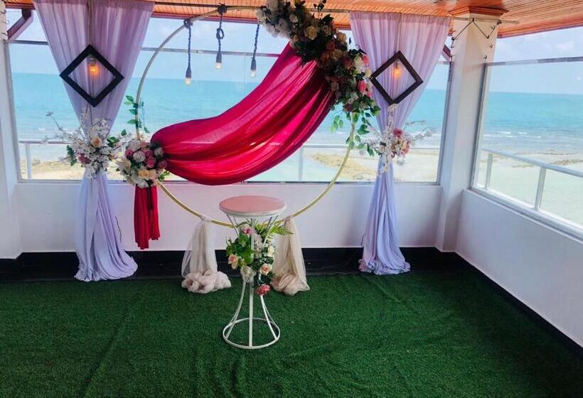 Village Hotel Northern Point