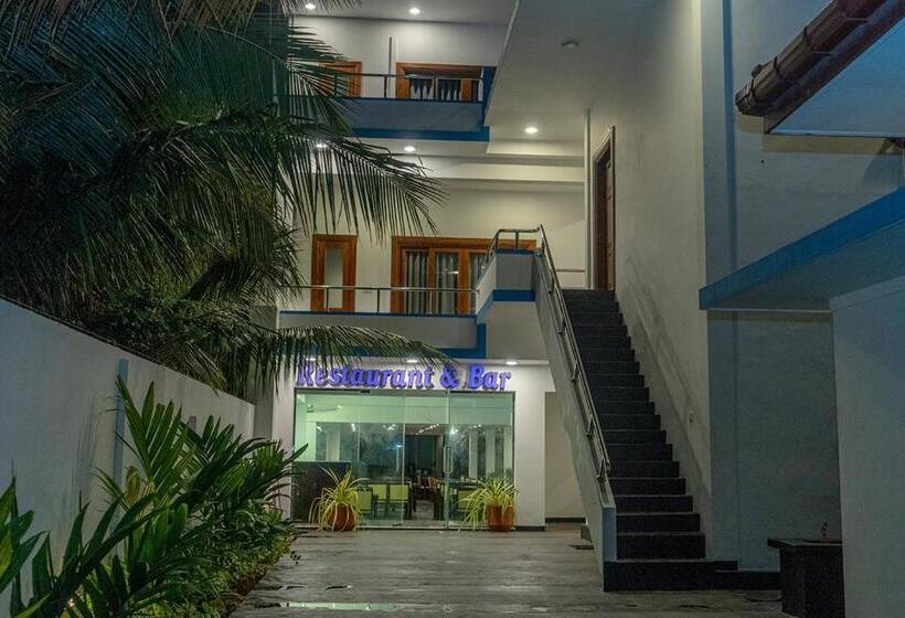 Village Hotel Northern Point