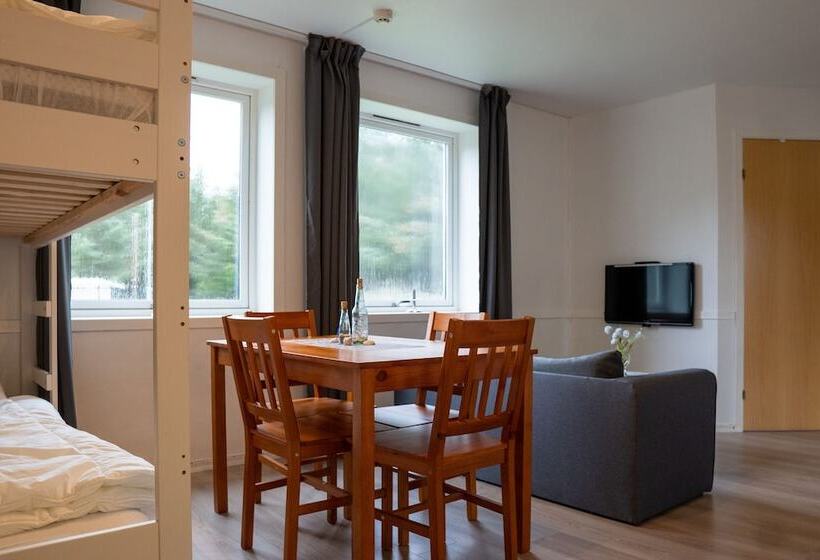 Vollvaagen Apartments Smøla, Boat Included