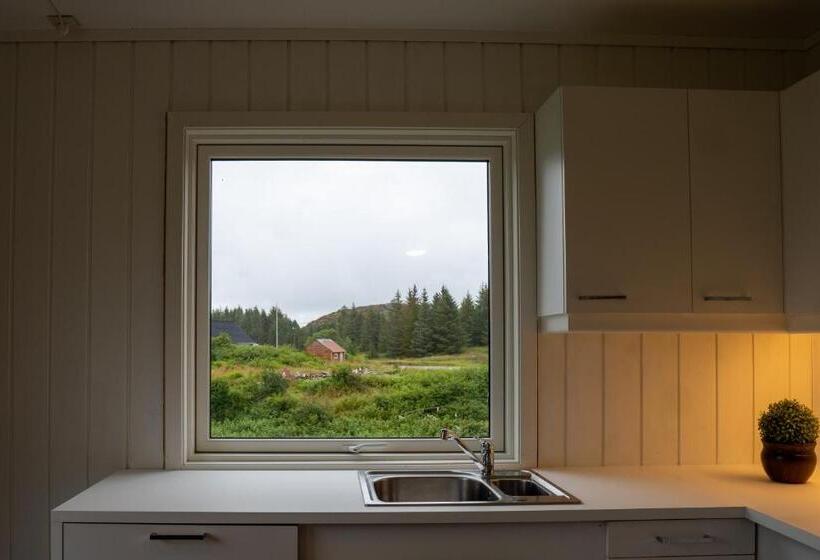 Vollvaagen Apartments Smøla, Boat Included