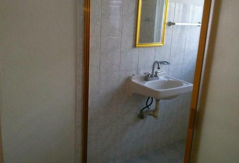 Общежитие Casa Celia