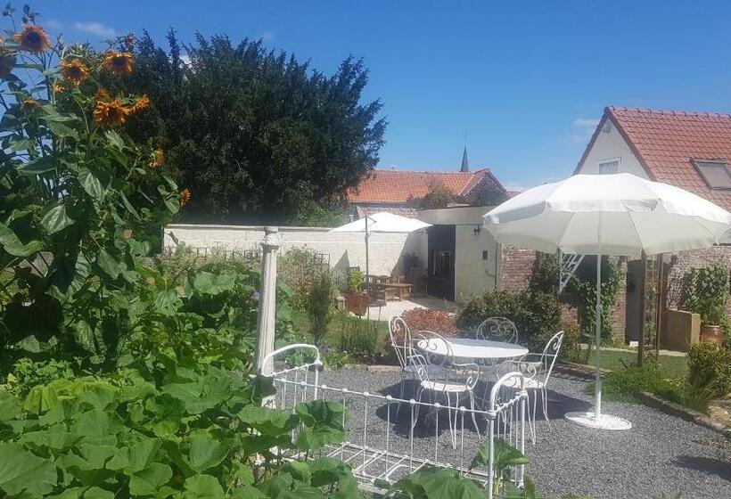 Bed and Breakfast Au Champ Du Coq