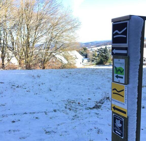 تختخواب و صبحانه Buchlindenweg   Zimmer & Ferienwohnung