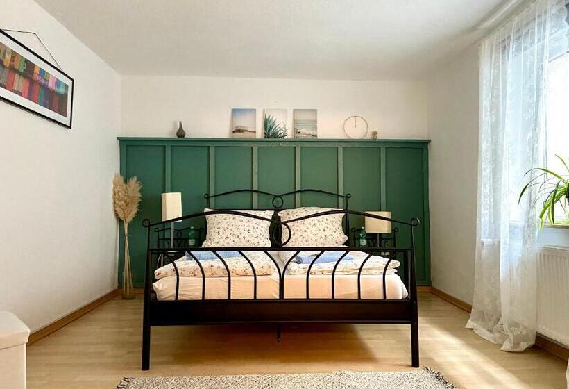 تختخواب و صبحانه Buchlindenweg   Zimmer & Ferienwohnung