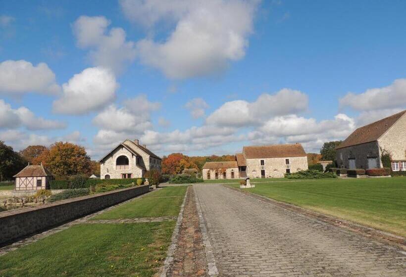 Aamiaismajoitus (B&B) Chambres D Hôtes La Colinière