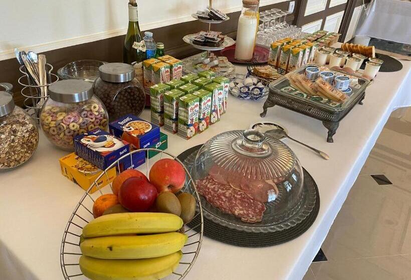 민박 Château De Crènille