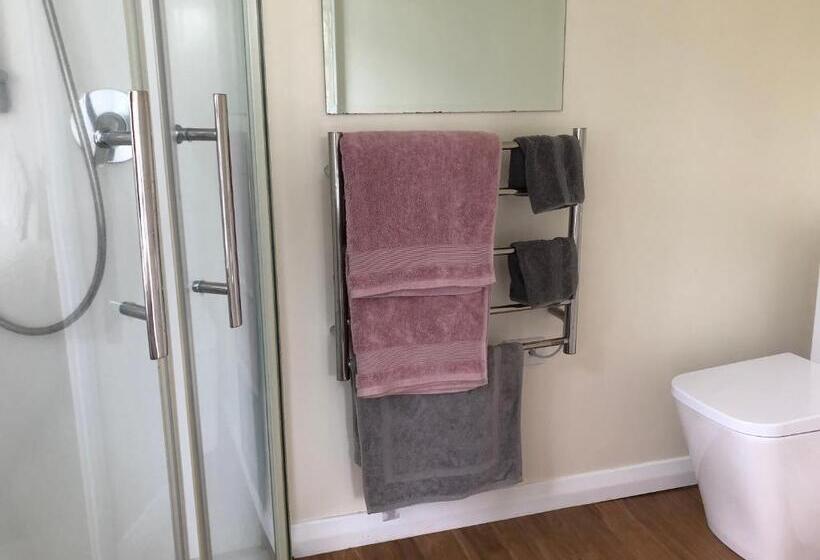 Bed and Breakfast English Cherry Tree Manor