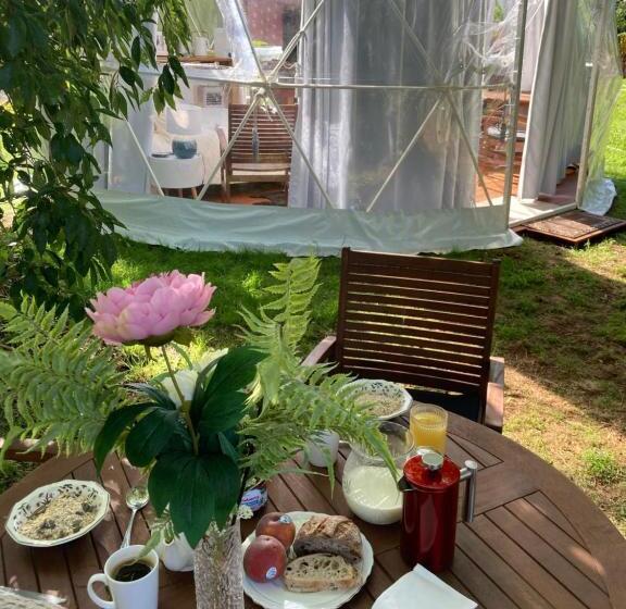 Bed and Breakfast English Cherry Tree Manor